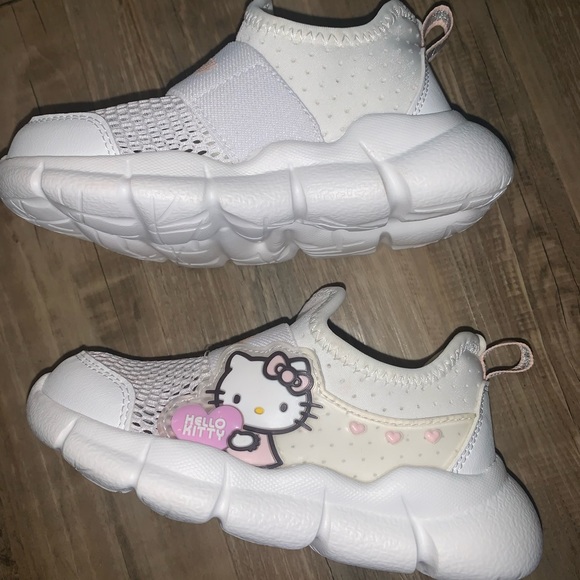 Hello Kitty Other - Hello Kitty Sneakers 7.5
